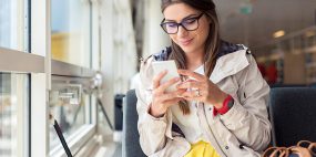 Para evitar o habitual desgaste associado ao planeamento das férias e aproveitar ao máximo os dias de descanso, tem ao seu dispor diversas apps de viagem.