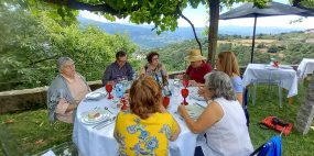 Visita à Casa de Tormes e almoço queirosiano animam associados - Associação Mutualista Montepio